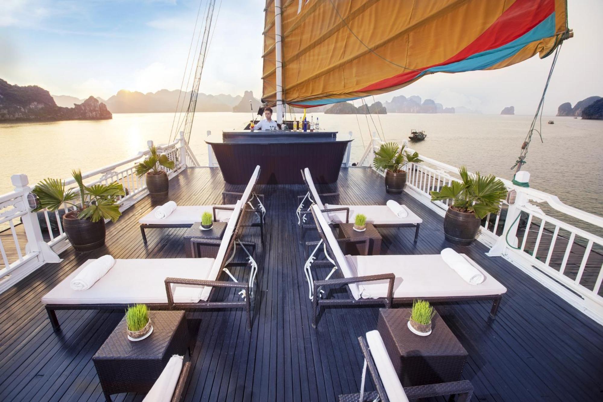 Hera Boutique Cruise Ha Long Bay 외부 사진