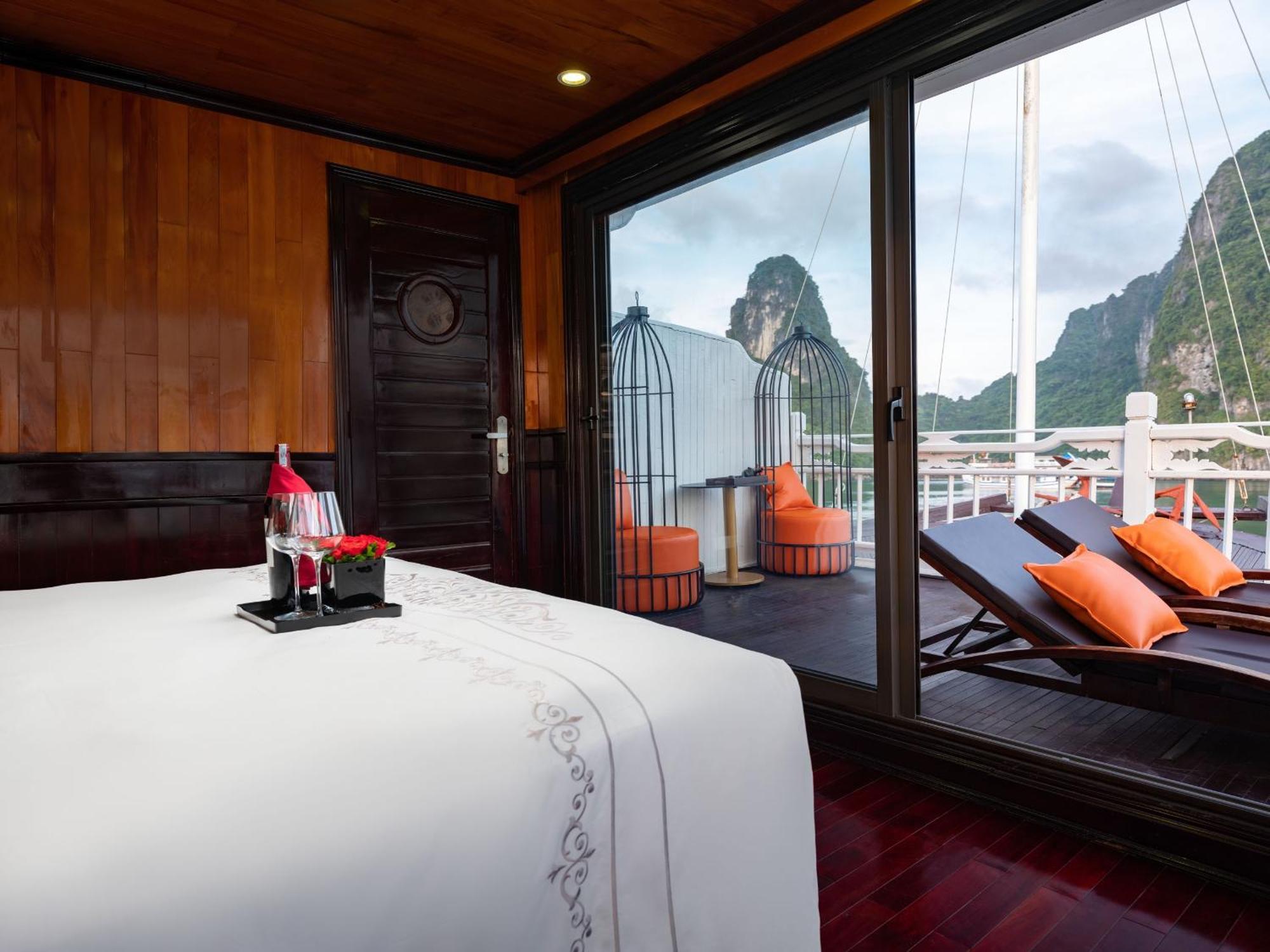 Hera Boutique Cruise Ha Long Bay 외부 사진