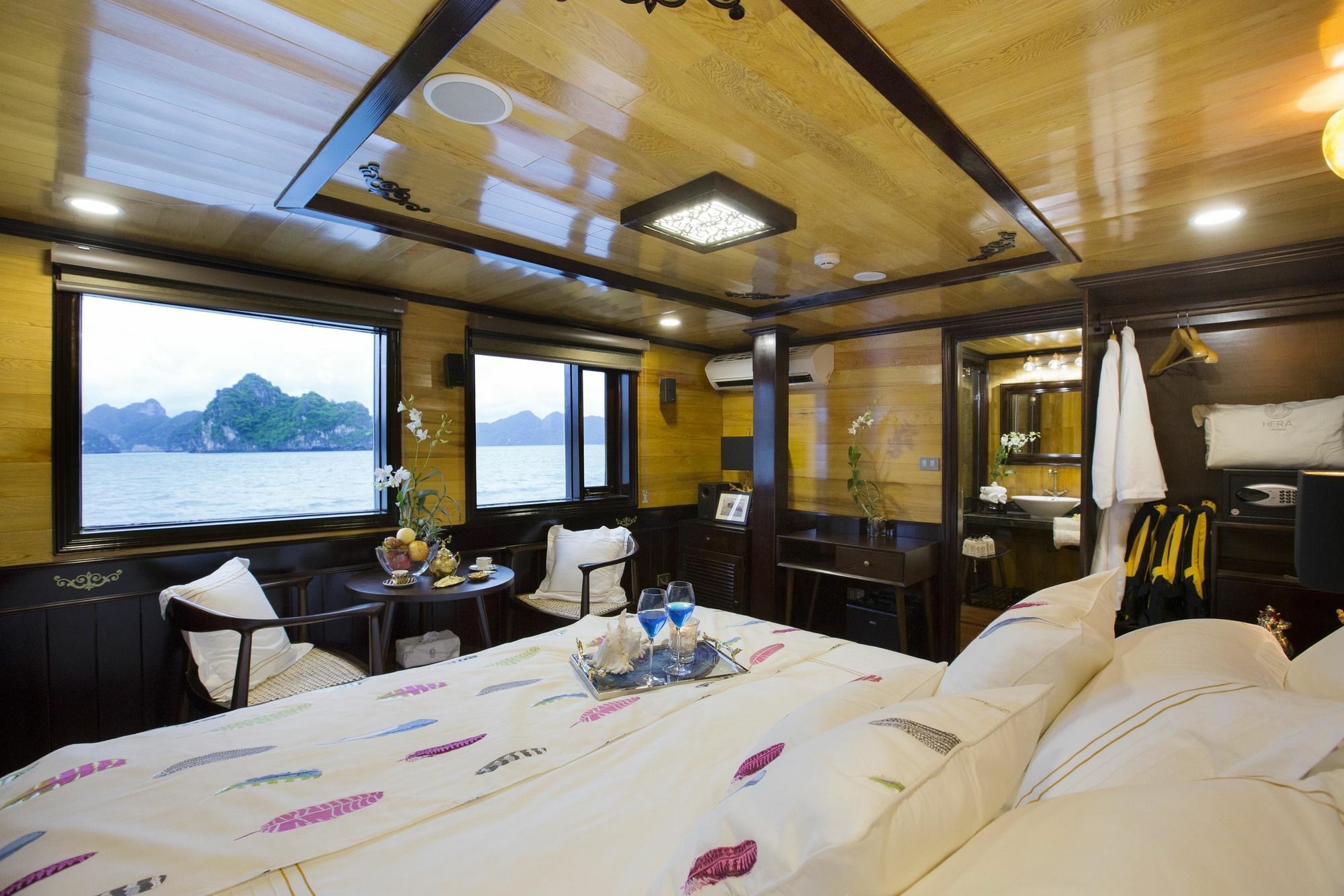 Hera Boutique Cruise Ha Long Bay 외부 사진