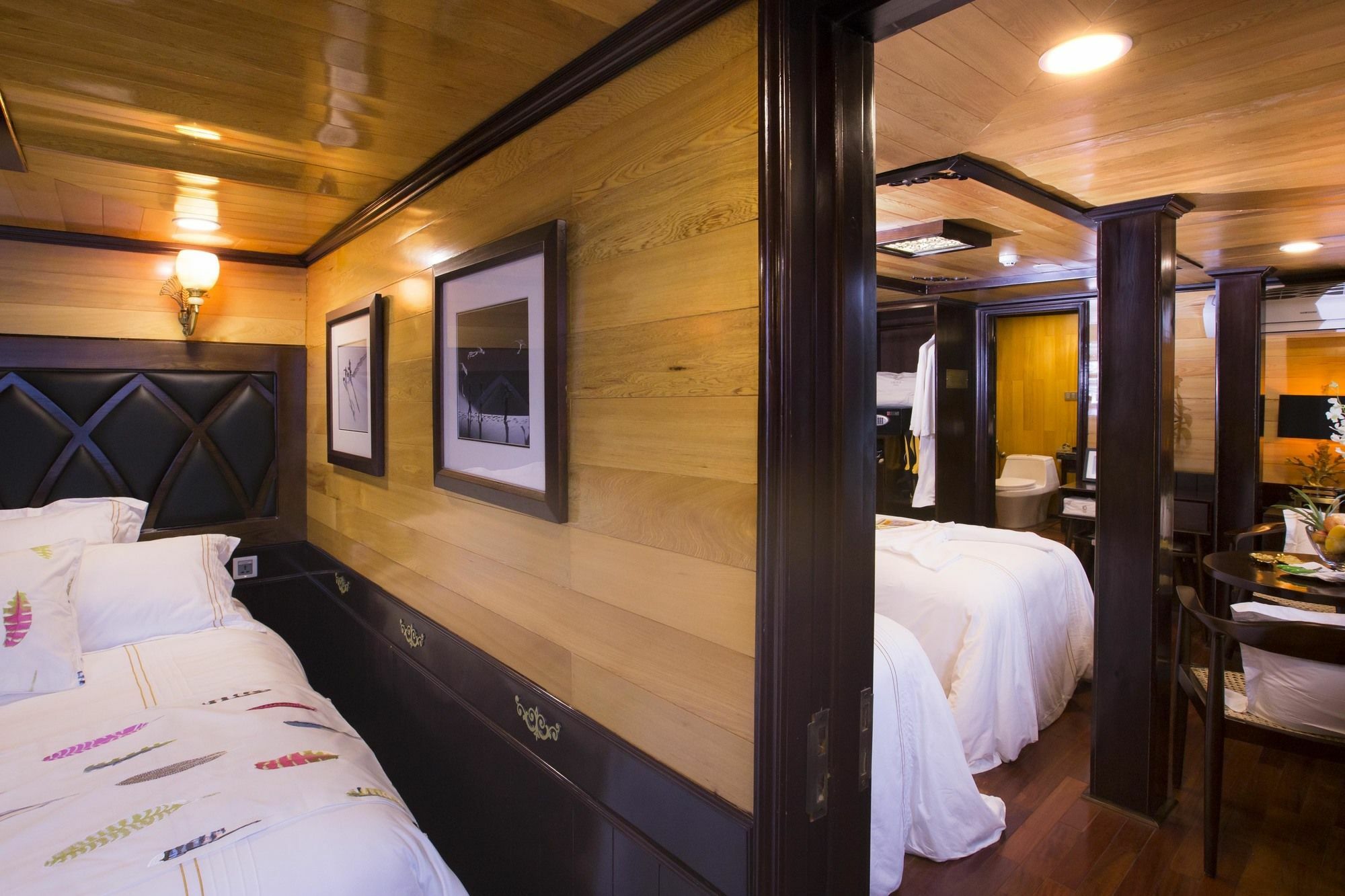 Hera Boutique Cruise Ha Long Bay 외부 사진