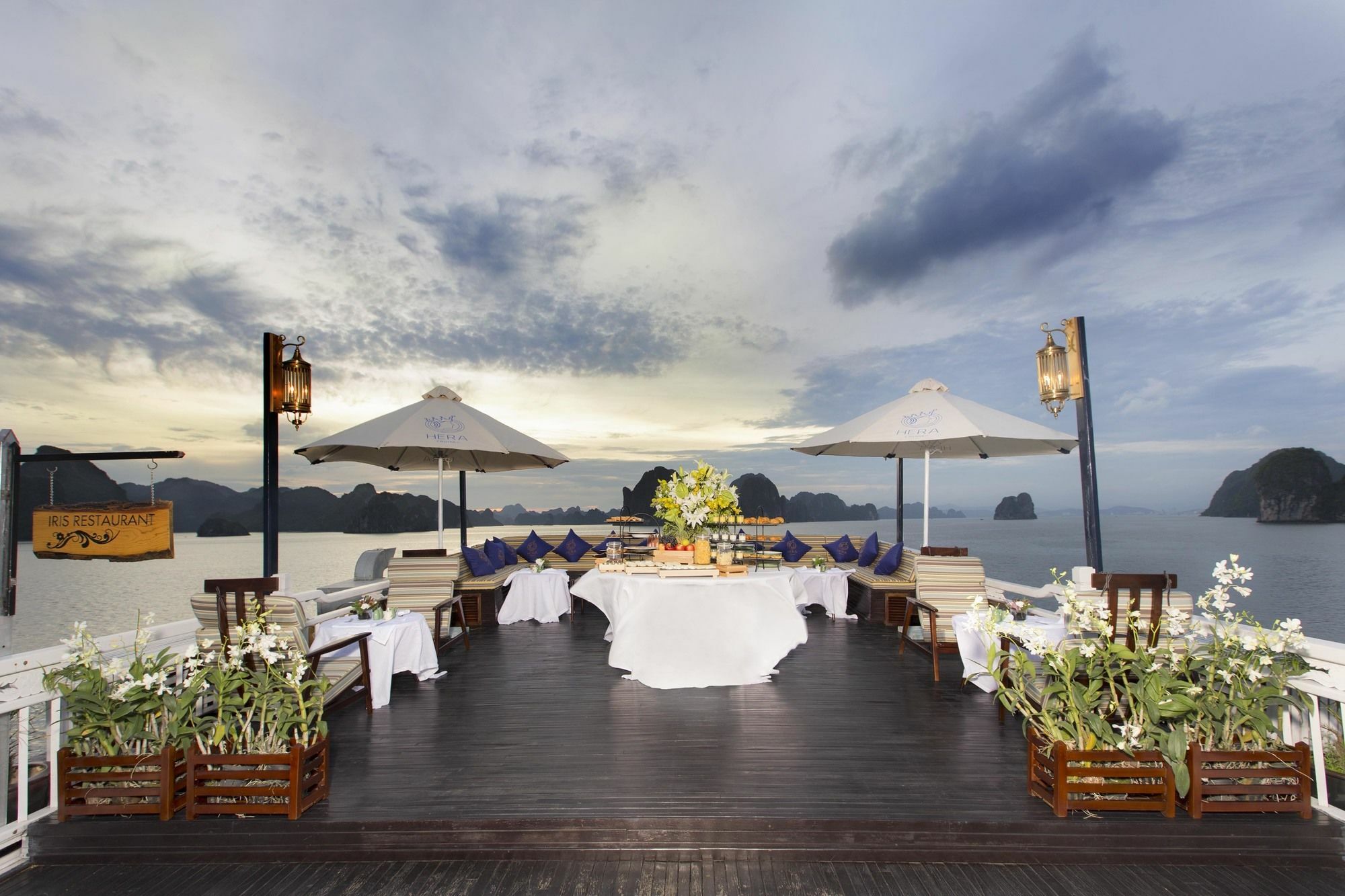 Hera Boutique Cruise Ha Long Bay 외부 사진