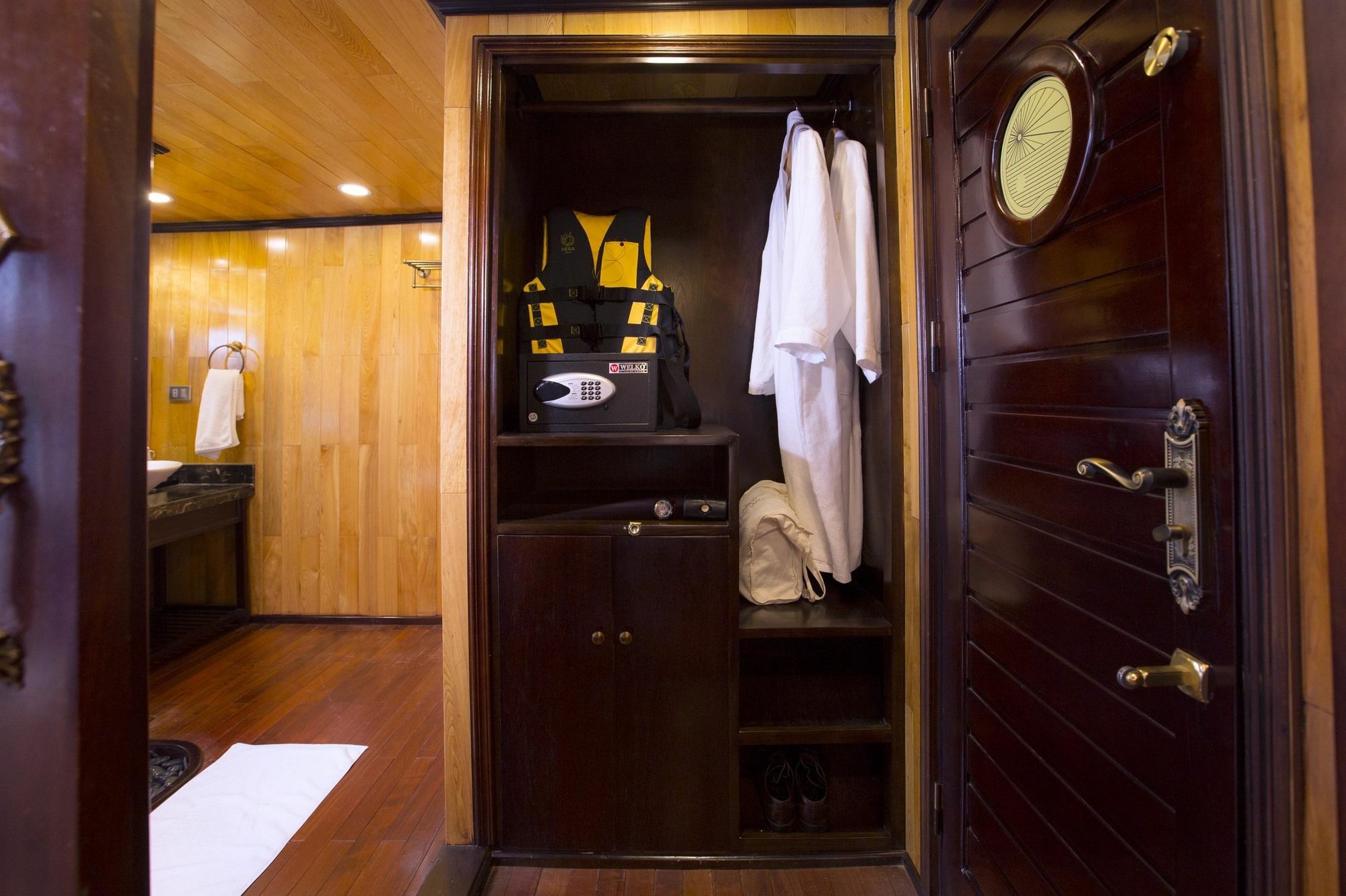 Hera Boutique Cruise Ha Long Bay 외부 사진